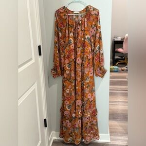 Flowing Kate & Sam maxi dress